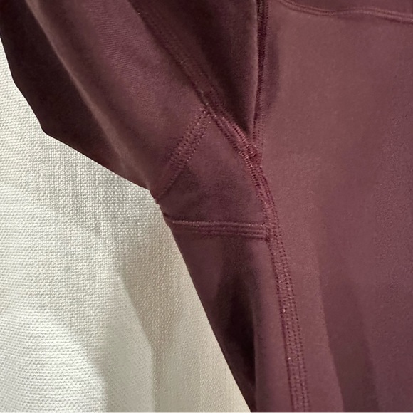 Lululemon Zoned In Tight Plum Shadow SZ 2 WAIST:10”/INSEAM:27”/RISE:9” - Picture 14 of 15